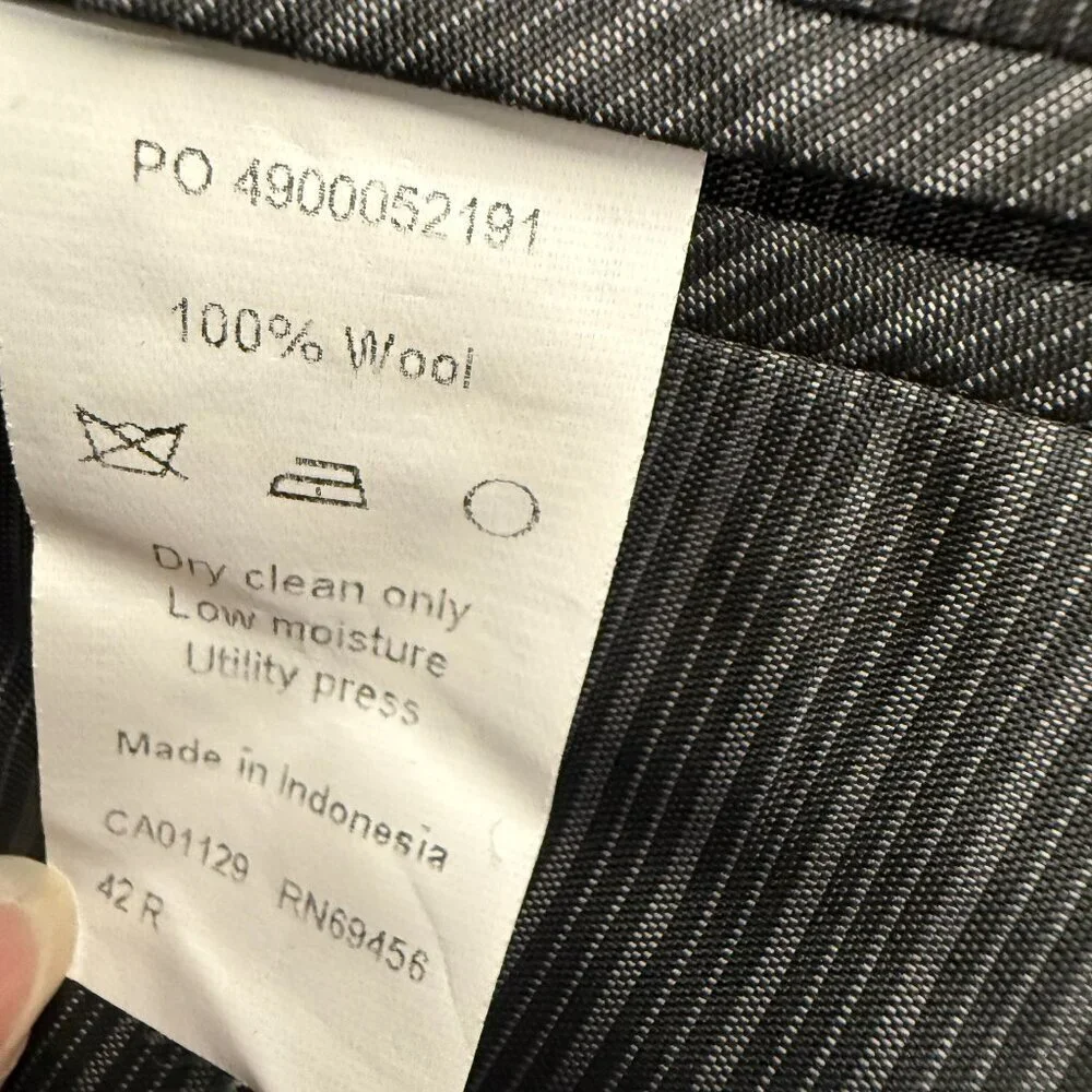 Calvin Klein 100% Wool Black Men's Blazer Size 42R